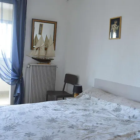 Appt 2 Pieces 6 Couchages Cap D'agde Ct100-010 Agde